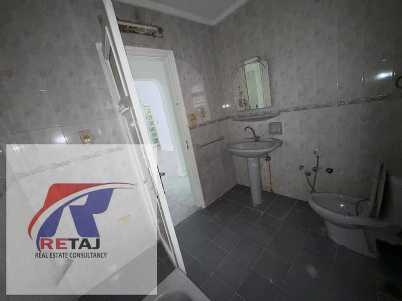 7 WhatsApp Image 2025-12-04 at 11.10. 51 AM. jpeg