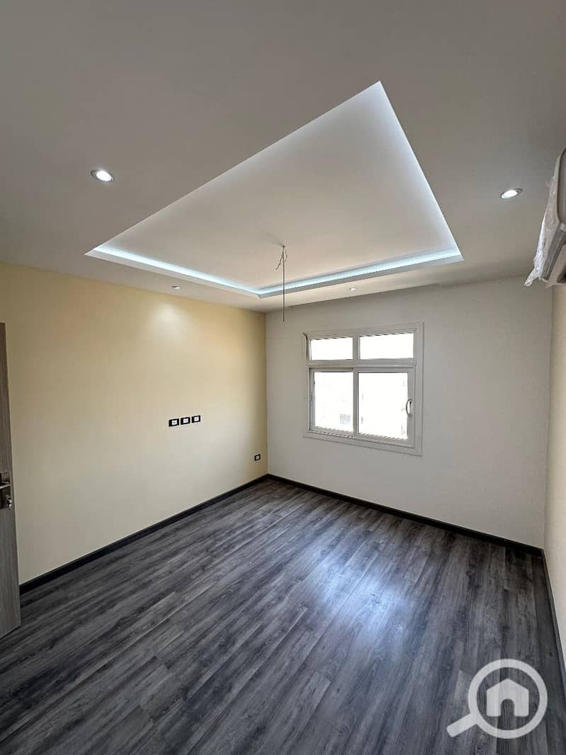 11 WhatsApp Image 2025-10-19 at 3.37. 58 PM. jpeg