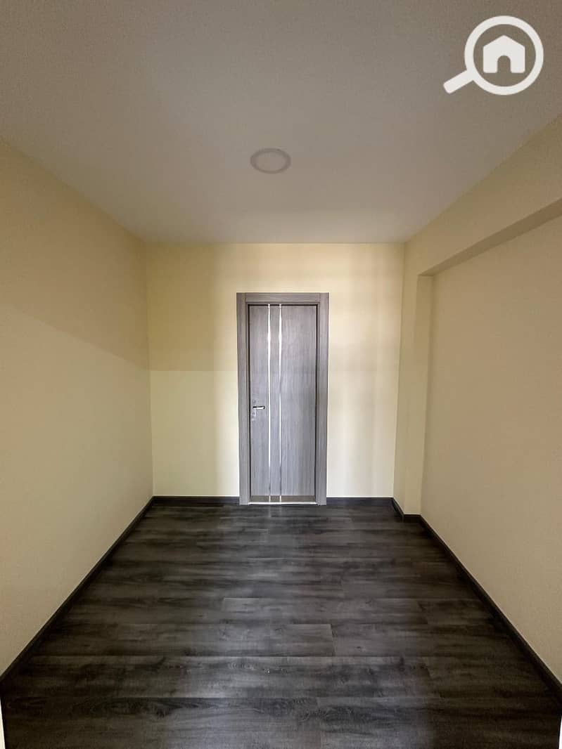 18 WhatsApp Image 2025-10-19 at 3.38. 11 PM. jpeg