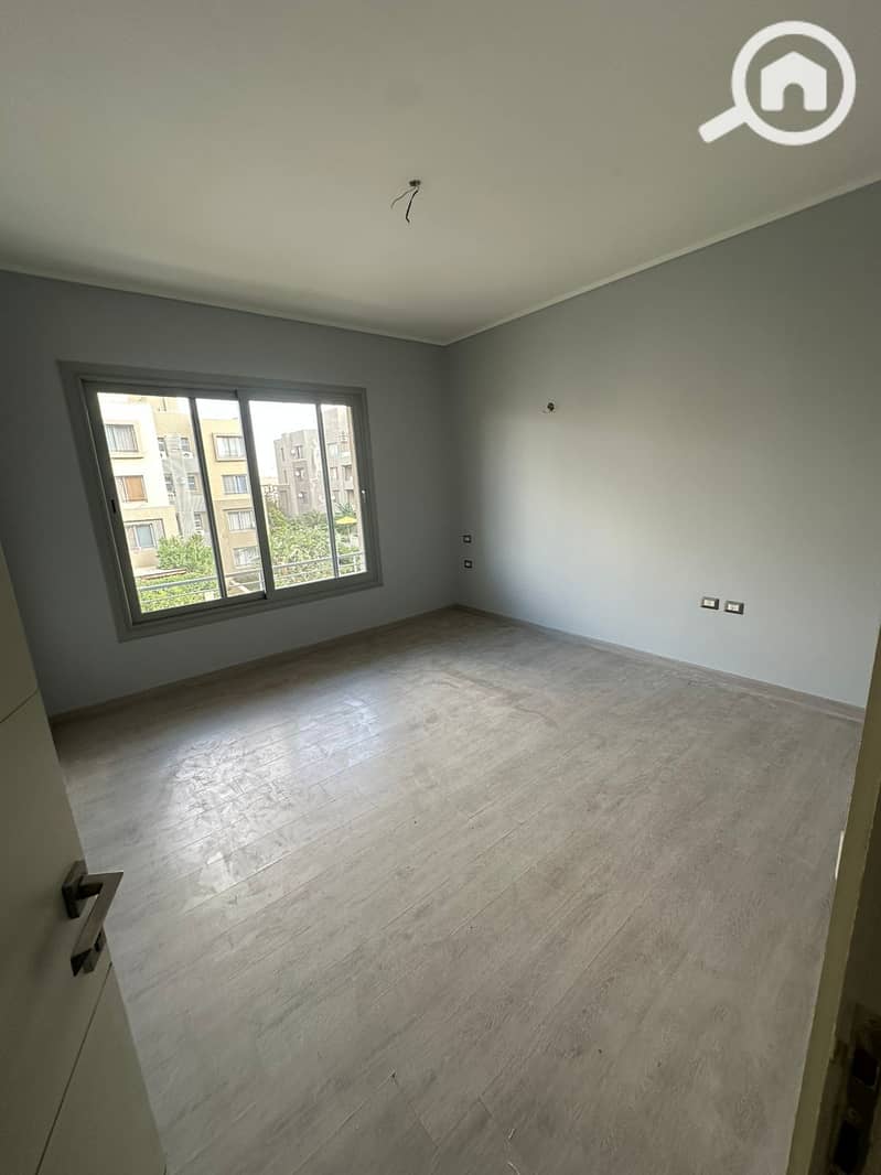 4 WhatsApp Image 2025-12-06 at 2.20. 08 PM (1). jpeg