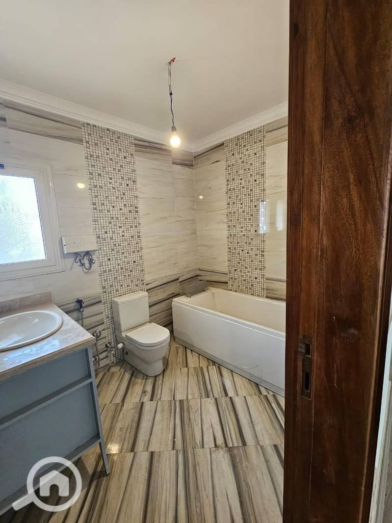 5 WhatsApp Image 2025-12-06 at 3.20. 38 PM (3). jpeg