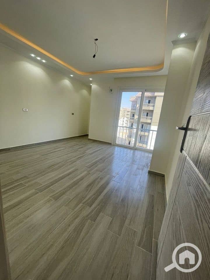 10 WhatsApp Image 2025-10-15 at 12.30. 16 PM (2). jpeg