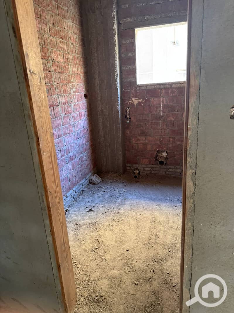 8 b8aa523d-144f-4085-b7e1-68f967084f02. jpeg