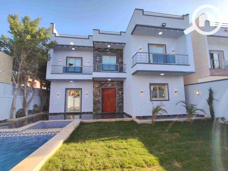 1000495160. jpg 1000495160. jpg