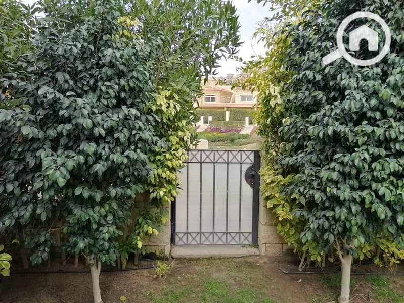 8 382758401_2716296321892423_656990986053427223_n. jpg