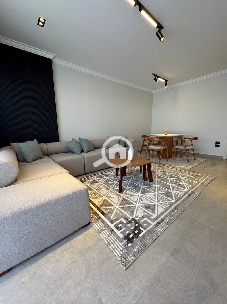 7 594958847_849192001067004_8629950443493855_n. jpg