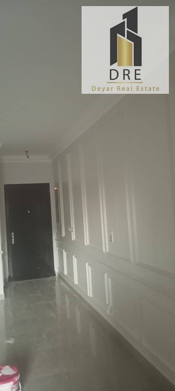 4 14cb1077-ce27-4d72-b151-0bb922523a5a. jpg