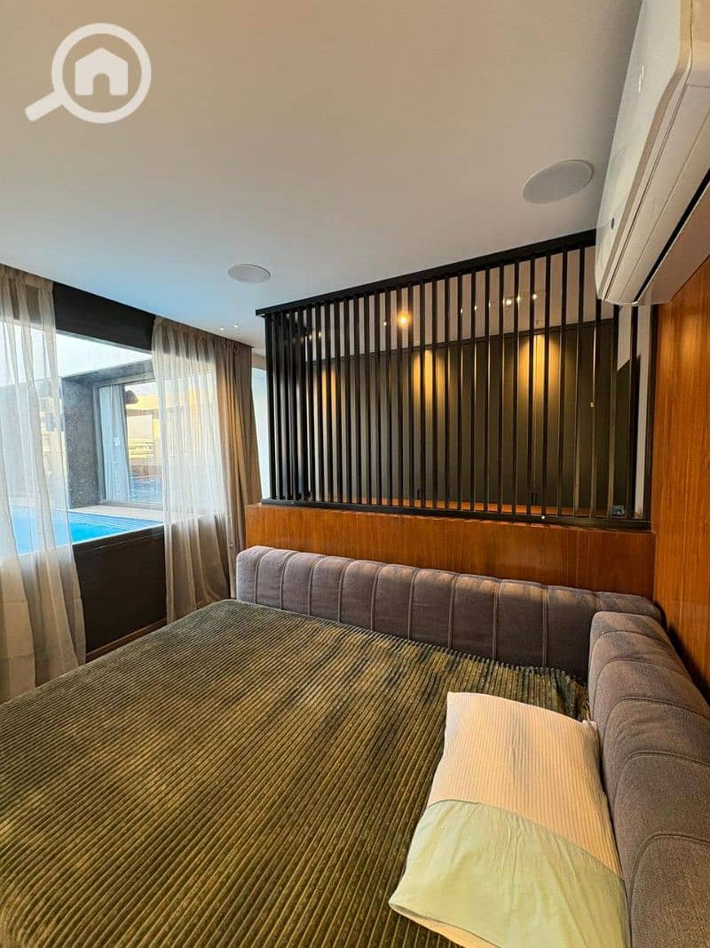 5 5ebedcfc-0460-41b0-9934-b0be96b5fe15. jfif. jpg