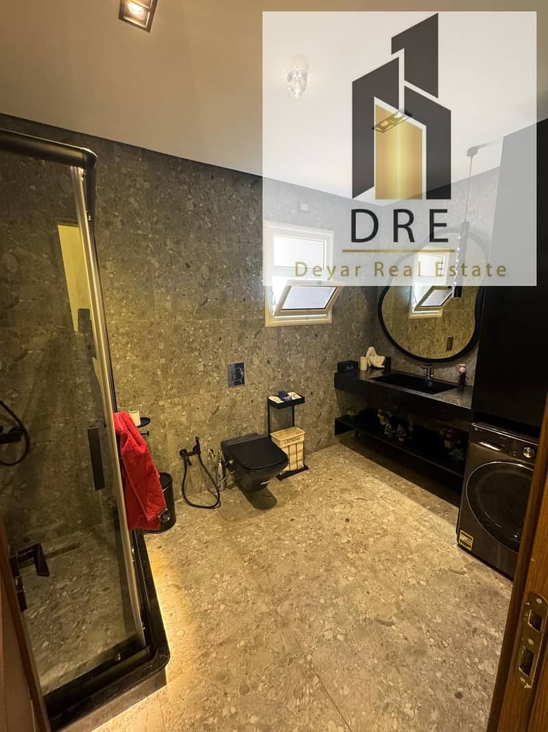 13 fb817a7c-5ac8-46ae-b1f1-48026dbd6e25. jpg