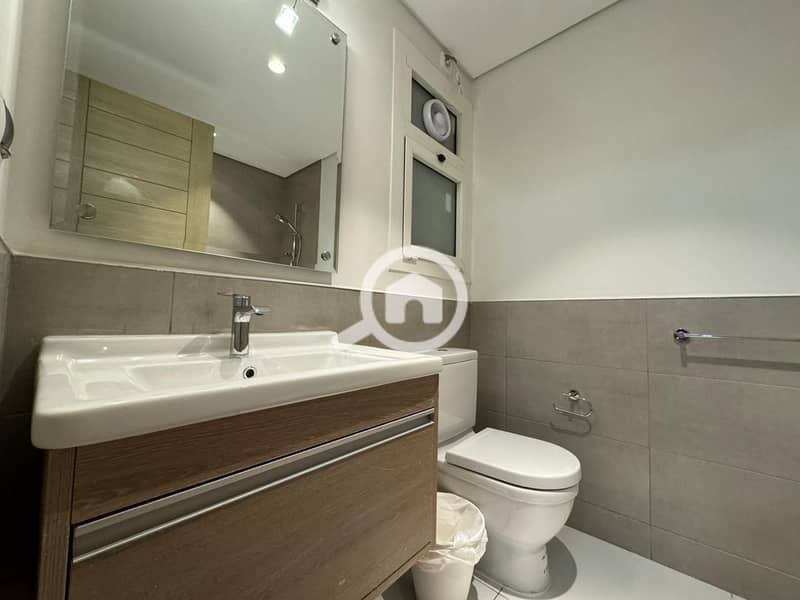 11 WhatsApp Image 2025-12-04 at 15.48. 21_26183fc5. jpg