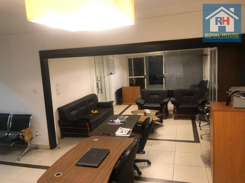 2 ec41f6bb-3a31-42c4-a4dd-fcc85b9d6099. jpg