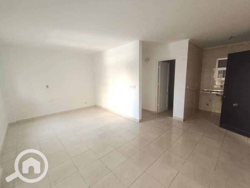 2 306f26dd-0d4d-4715-a3a8-067ed41b0988. jpg