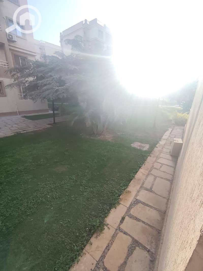 6 30febf4e-6bc6-4b82-abb8-0f15c02af8f5. jpg