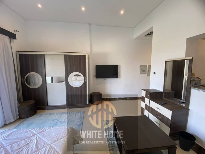 15 5f8f6e52-dc63-451b-aa0a-f6c7a0540262. jpeg