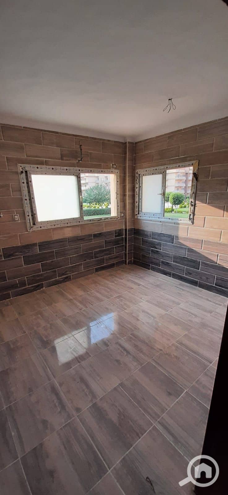 7 d9421547-d699-4798-8d25-9b84df6ba3b3. jpeg