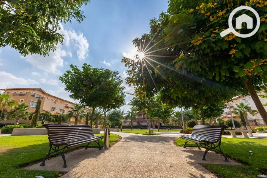 4 20200809_hydepark_beautyshoot-292. jpg