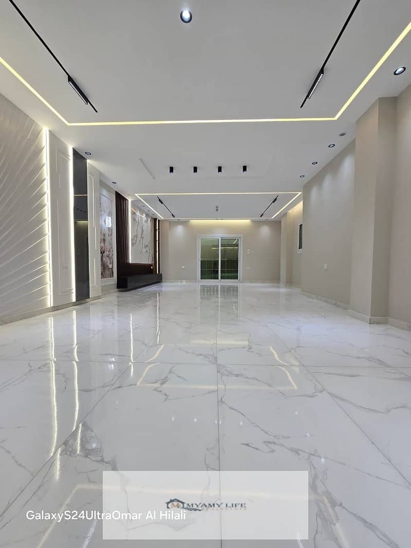 8 WhatsApp Image 2025-12-03 at 9.33. 49 PM (1). jpeg