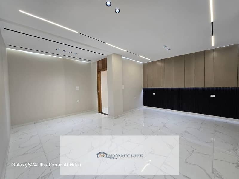 20 WhatsApp Image 2025-12-03 at 9.33. 53 PM (1). jpeg