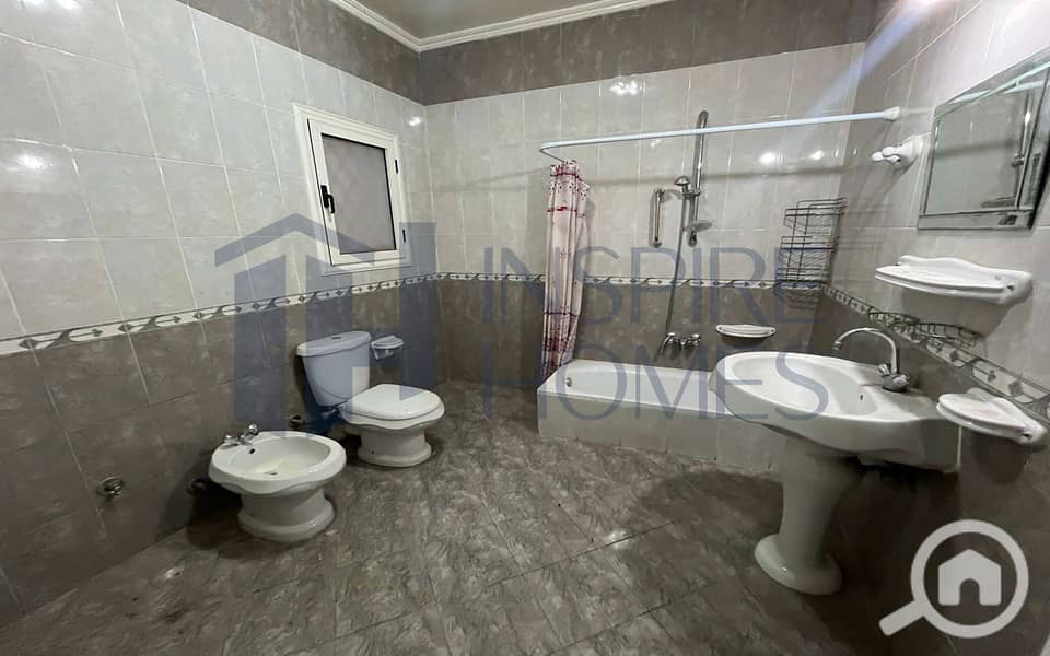 7 WhatsApp Image 2025-12-02 at 20.06. 56. jpg