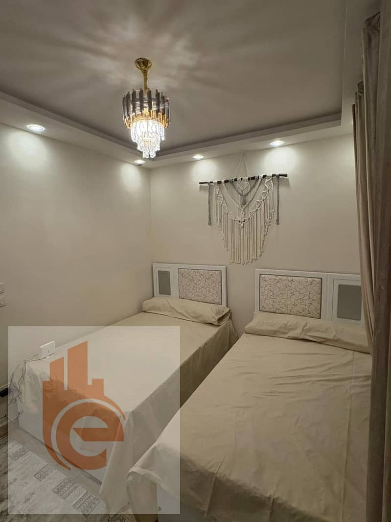 4 03f9403b-53df-4f8c-bca3-0bc5741ccbe3. jpg