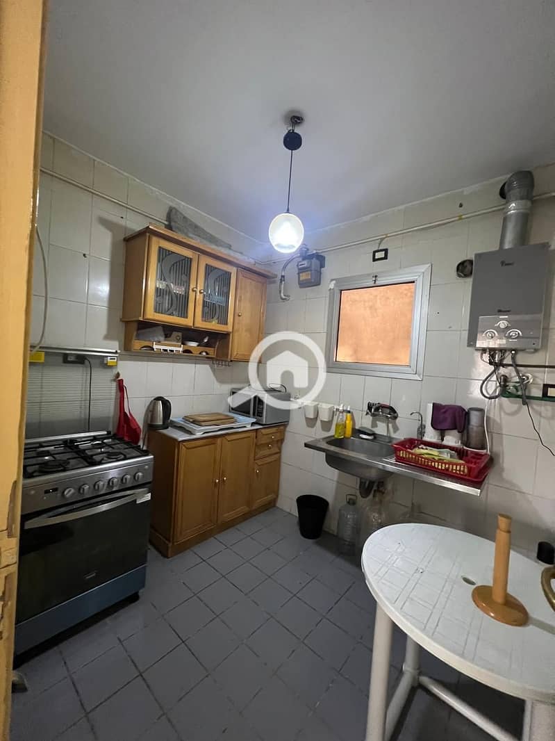 9 28e828a7-cab9-4359-a4c2-6223484baf32. jpeg