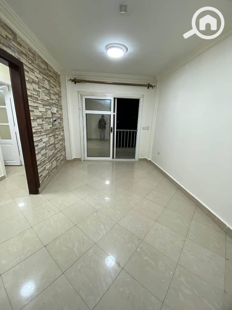 3 WhatsApp Image 2025-12-06 at 16.10. 24_a7bdfce7. jpg