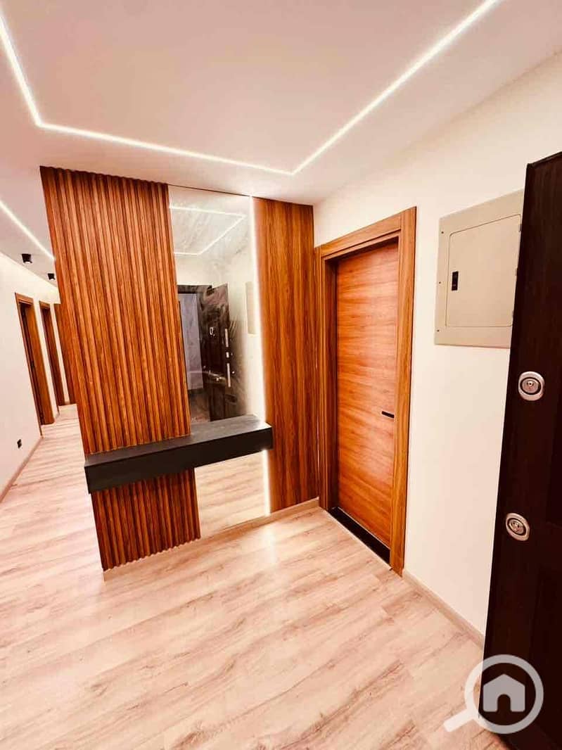 3 6243c046-df47-4533-b5bb-63ad7051d7ea. jpg