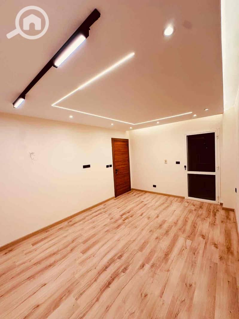 21 8f3a13d3-9fd9-4bce-b93b-cc25ee2ebbf5. jpg