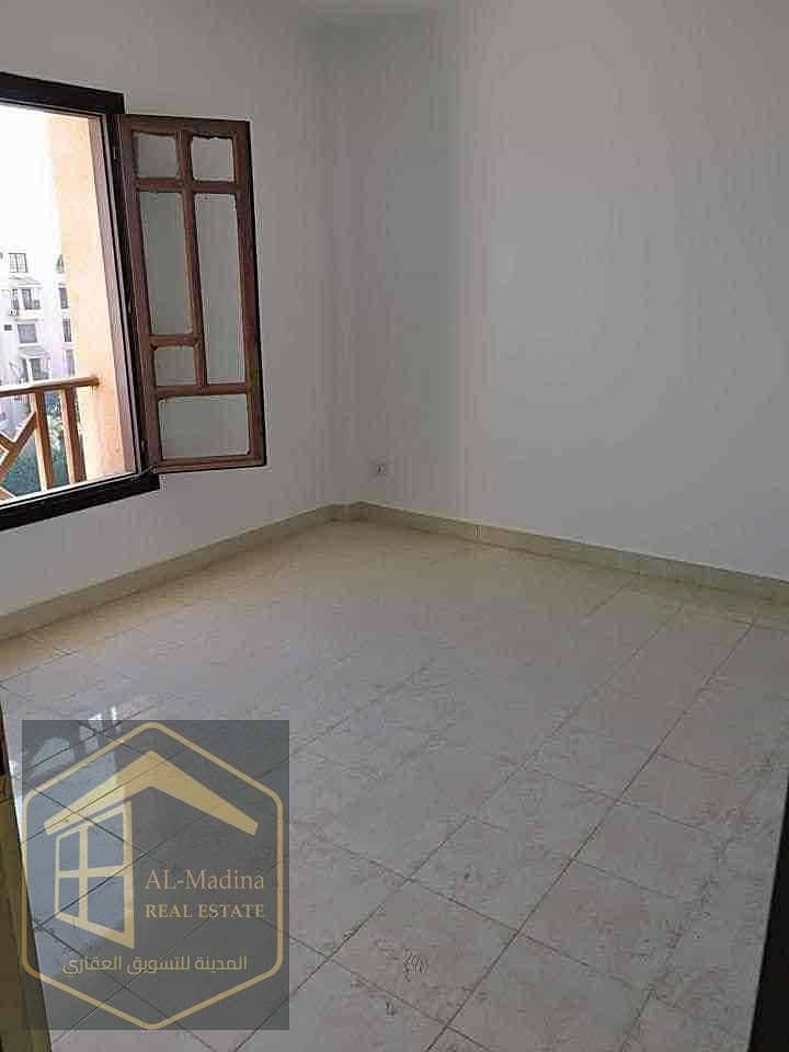 5 b7e9a47d-bf55-4104-a942-91e0f77f615f. jpg