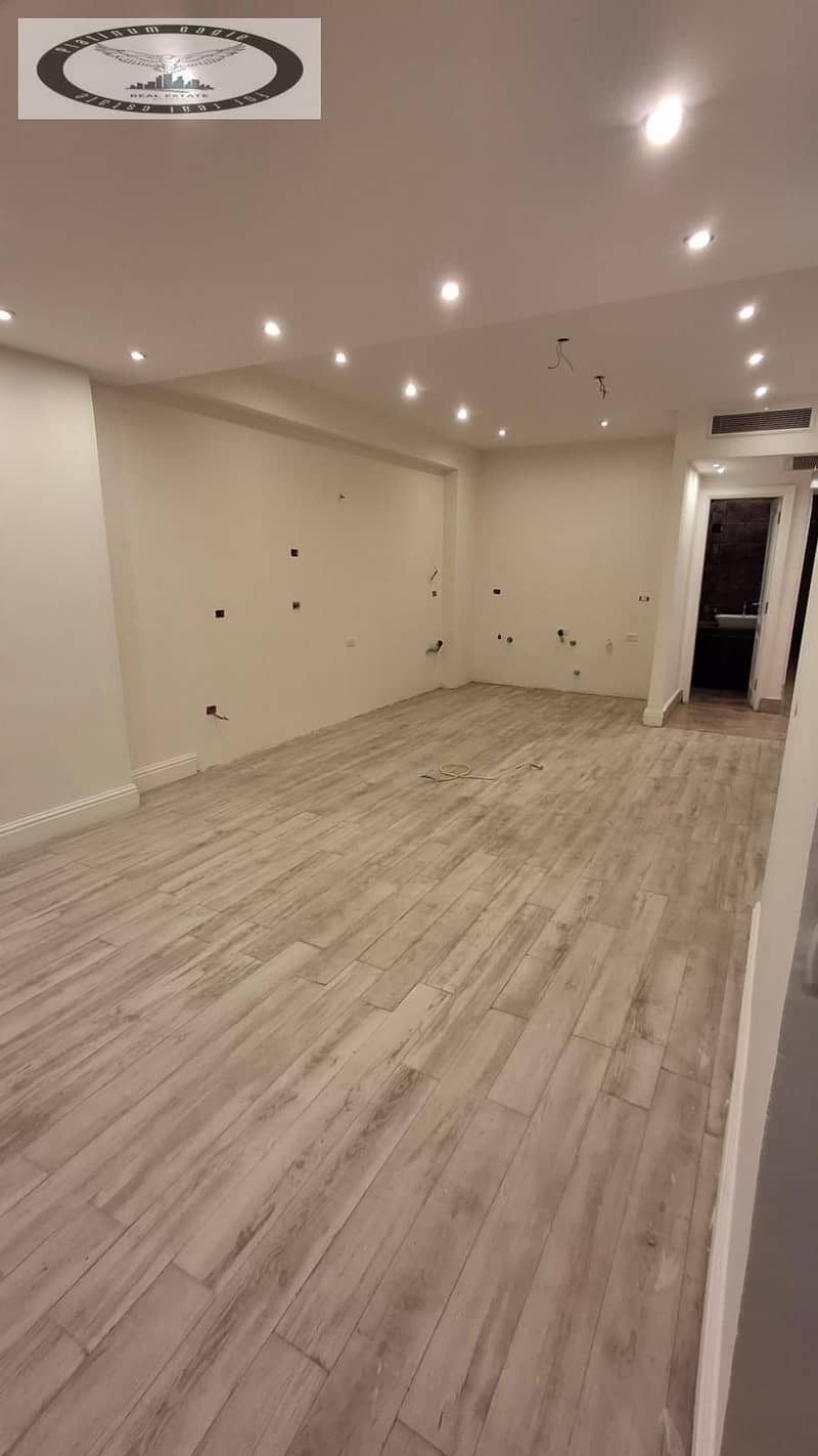 4 156142c4-573c-41db-8613-5935823fdd16. jpg