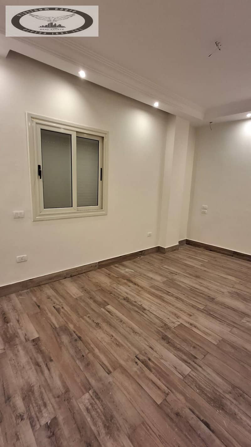 10 945a15c1-426c-4a37-aabd-0b9d1374aef6. jpg