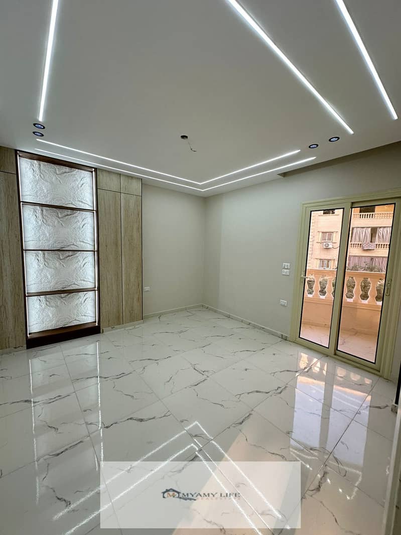 6 ae6e3317-bf4a-43f5-bbc0-5b2f45baacb7. jpg