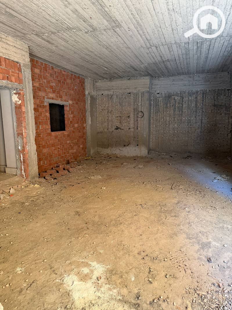 2 e73ec9b3-adc9-4b5d-b095-c02074cf07c3. jpeg