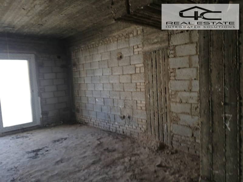 10 WhatsApp Image 2025-12-06 at 2.34. 43 PM. jpeg