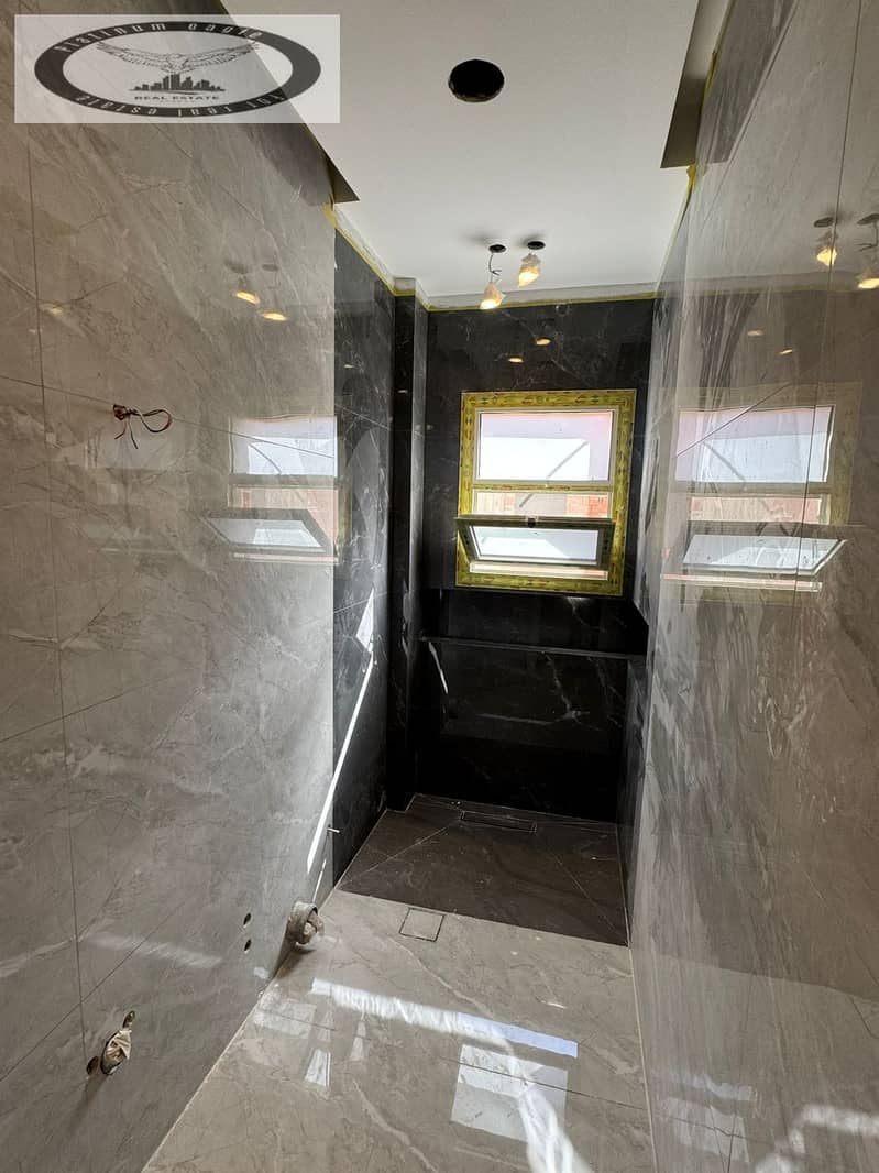 8 99e4265b-4665-4919-8c75-0f3ea9f0c307. jpg