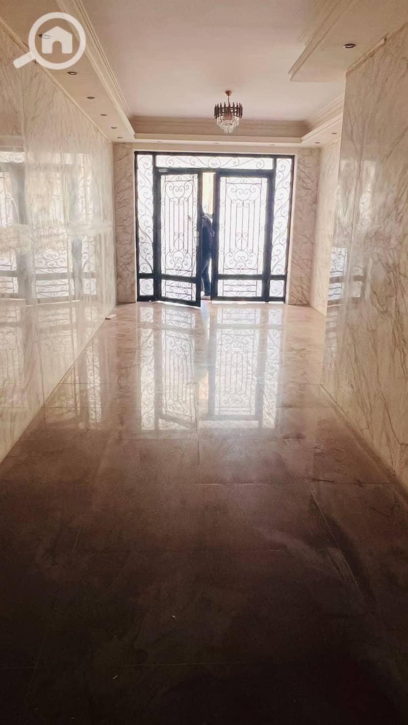 3 ad6e6160-12e3-43f8-93d8-7c35d2b43fbb. jpeg