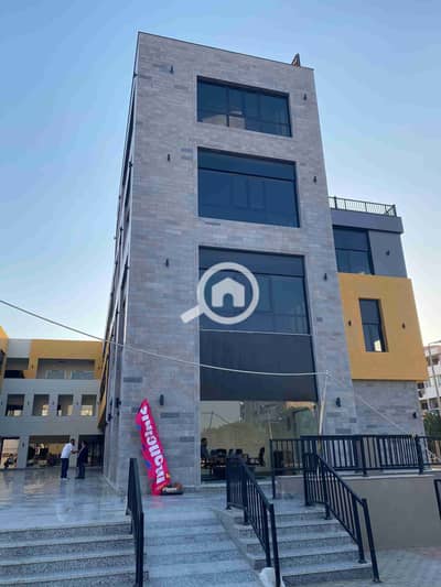 محلات تجارية  للبيع في مدينة الشروق، القاهرة - 1000968934. jpg