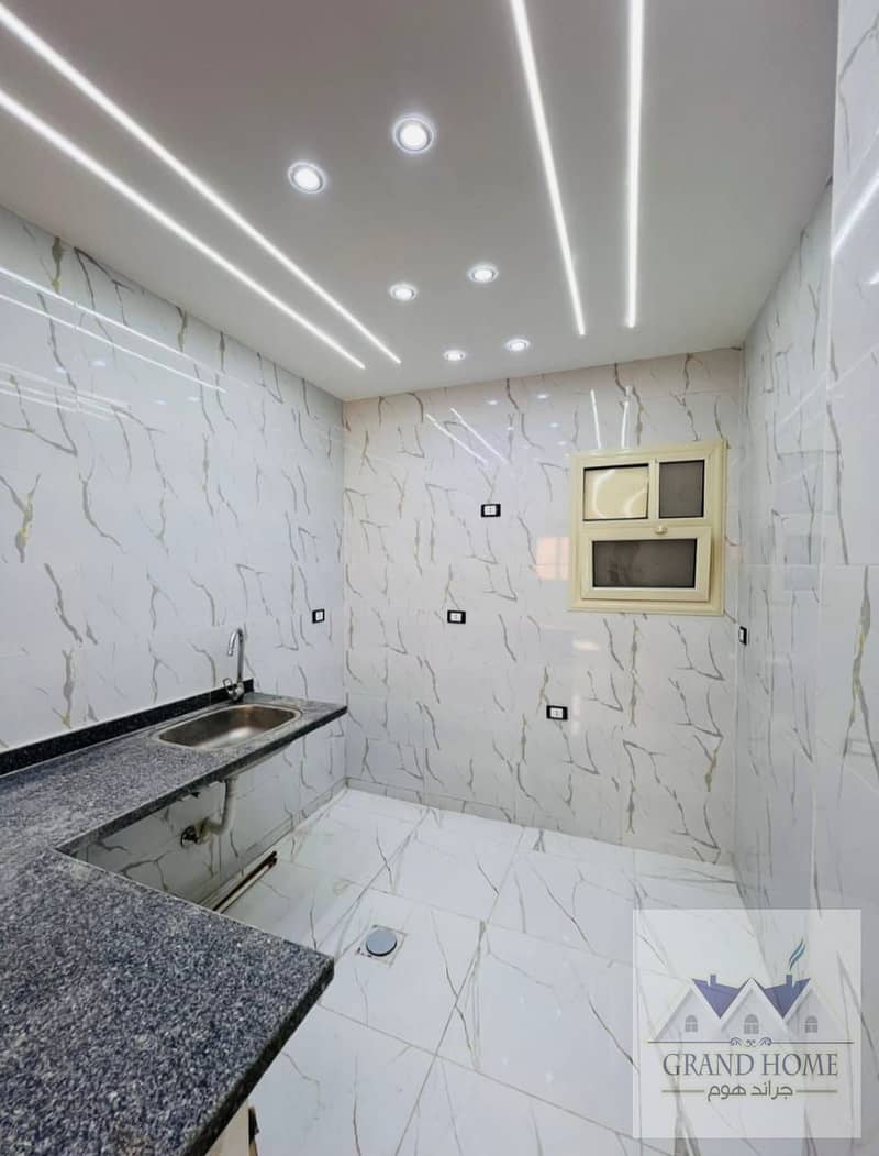 8 79639108-21a4-4b48-8c1d-8e54ca5588f0. jpg