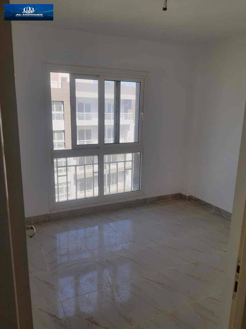 7 605102bb-a1d3-42eb-9d14-1cc21488ec80. jpg