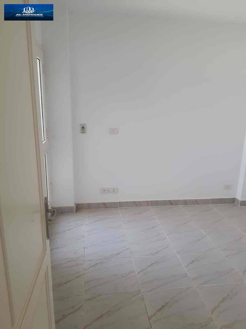 8 3758cab3-e9dd-4738-9fae-e53c75ca18b2. jpg