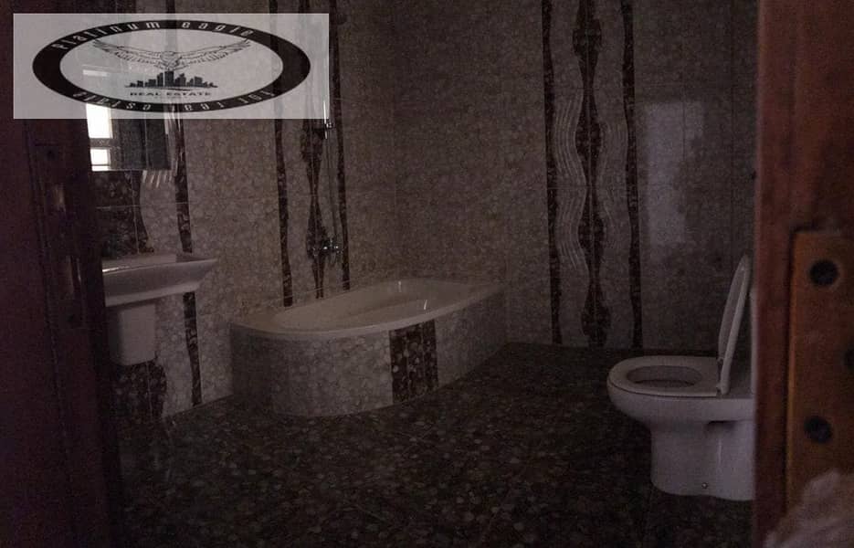 13 e21b20a6-09d3-4587-a617-d1c2e911aeb0. jpg