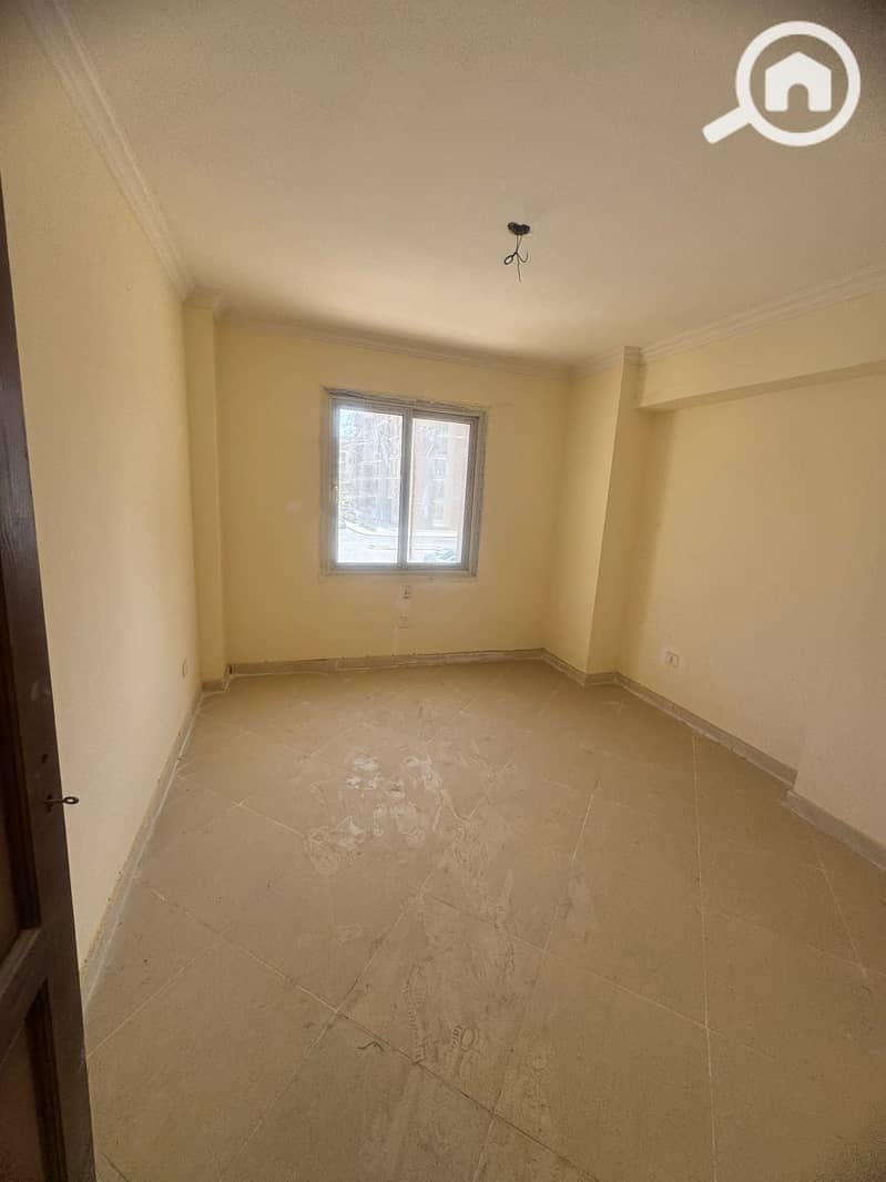 2 WhatsApp Image 2025-12-06 at 17.45. 06_a8a2f14c. jpg