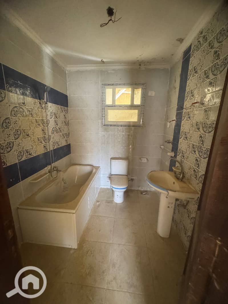 4 WhatsApp Image 2025-12-06 at 17.45. 06_69ad3b94. jpg