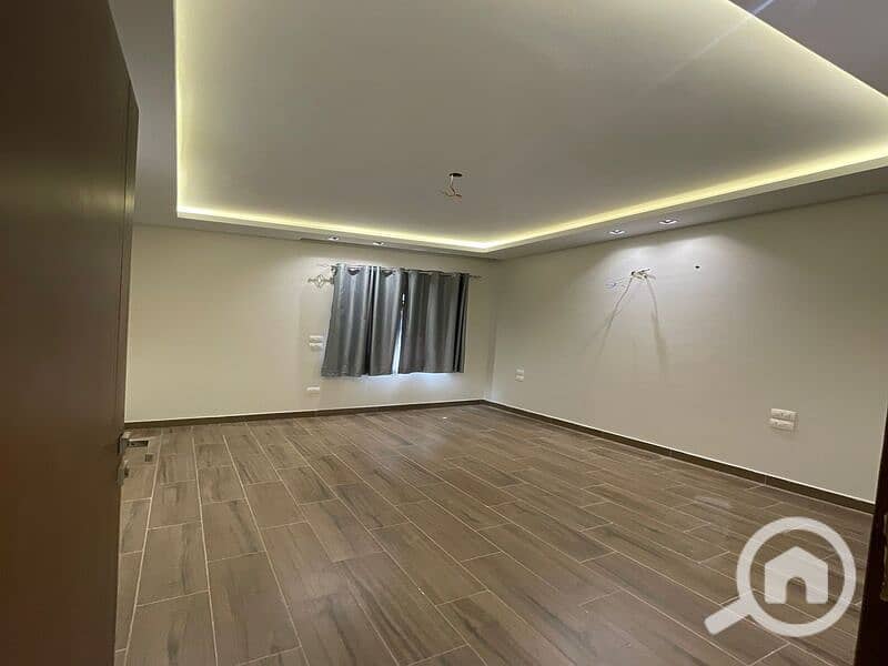 3 WhatsApp Image 2025-10-29 at 3.19. 54 PM (3). jpeg