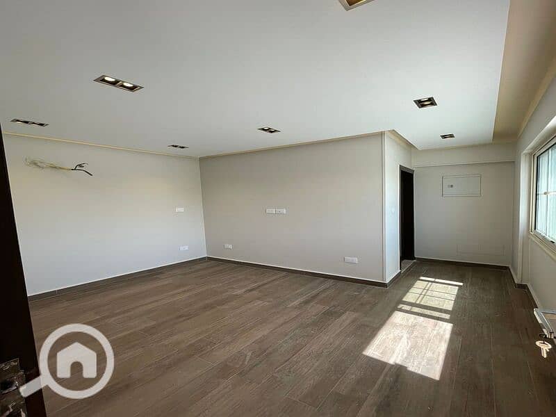 15 WhatsApp Image 2025-10-29 at 3.19. 57 PM (2). jpeg