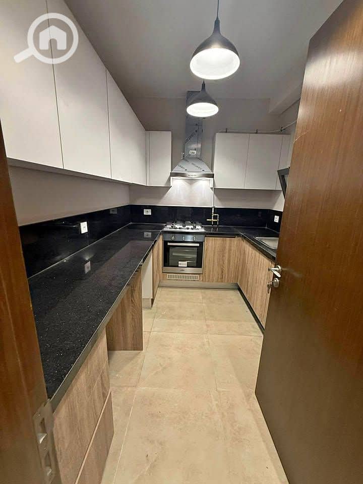 5 dsgrdysrtjyrdy. jpg