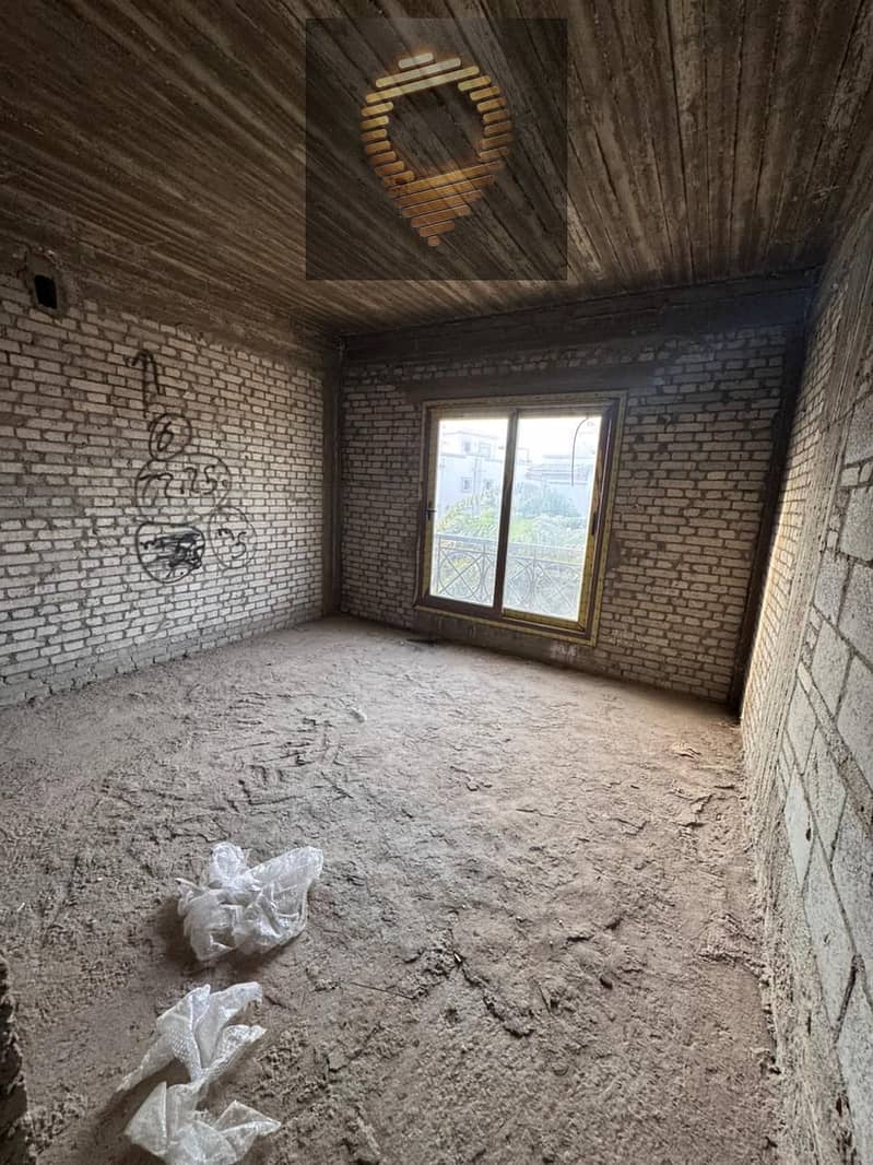 5 WhatsApp Image 2025-12-03 at 17.26. 43_c41e841c. jpg