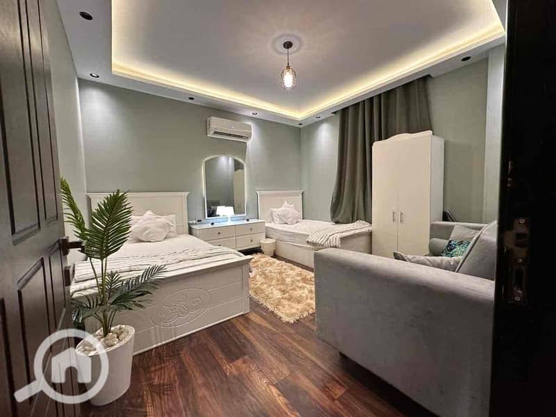 18 3a22b587-fdb0-4e76-9126-ab128b4e6baf. jpg