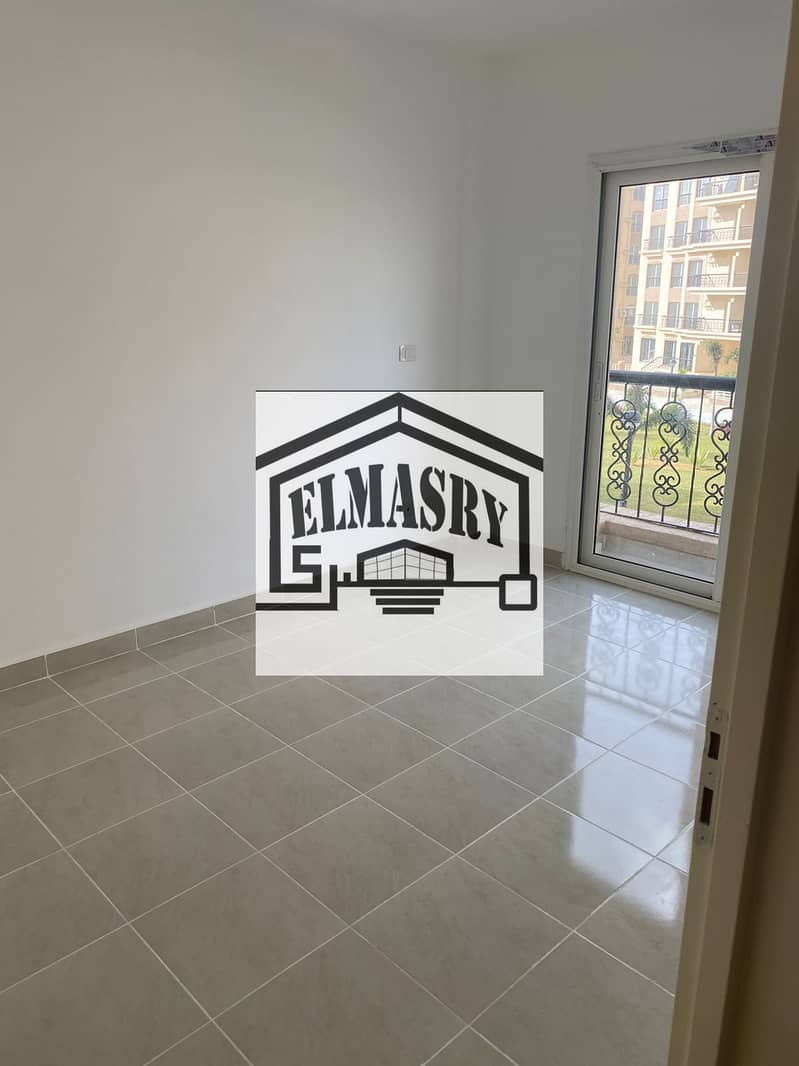 2 b969640e-7bef-4e32-8248-c5bd92bd7b8b. jpg