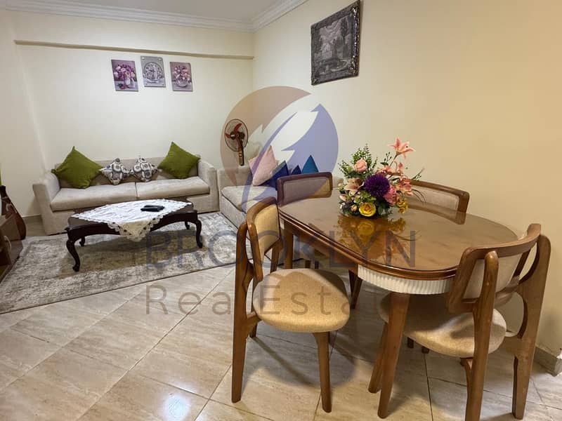 7 0da08ead-ffe2-49f5-8711-8e7ad95441c0. jpeg